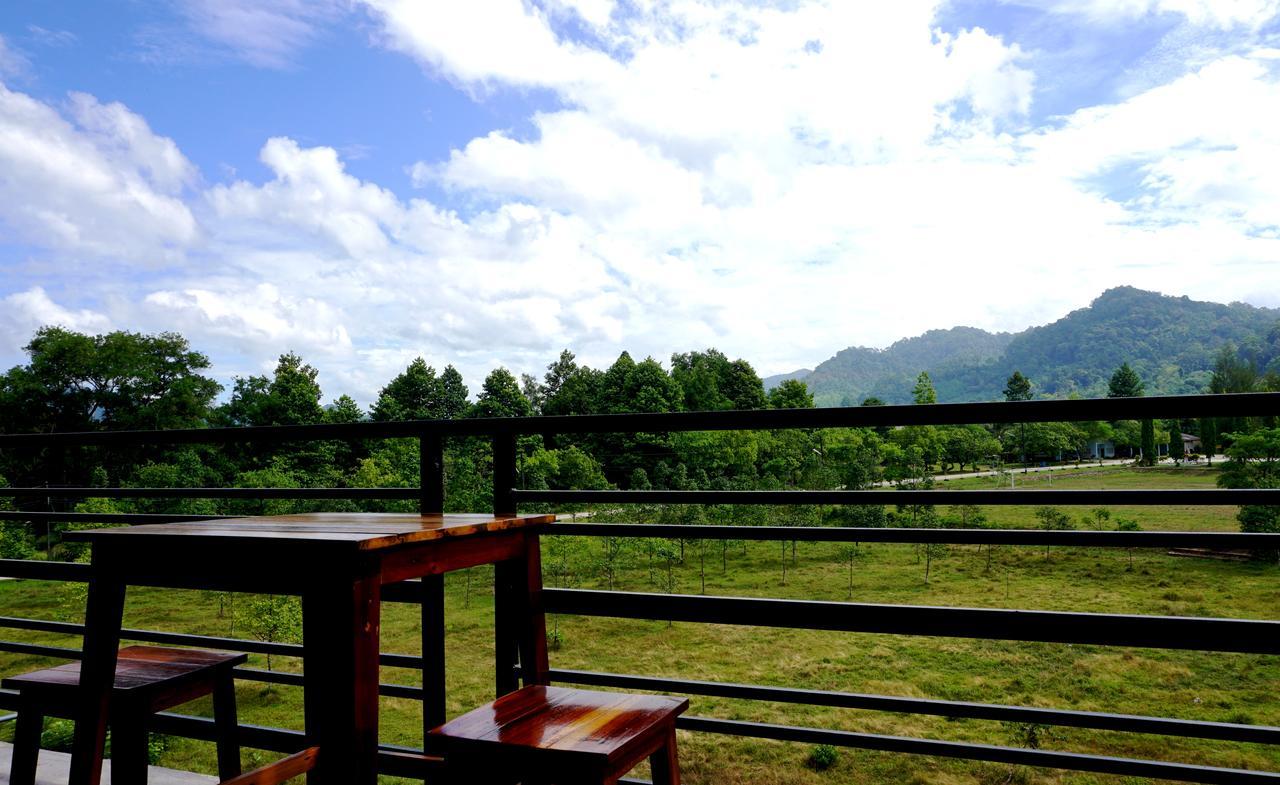 The Boat House Hotel Ranong Ngoại thất bức ảnh