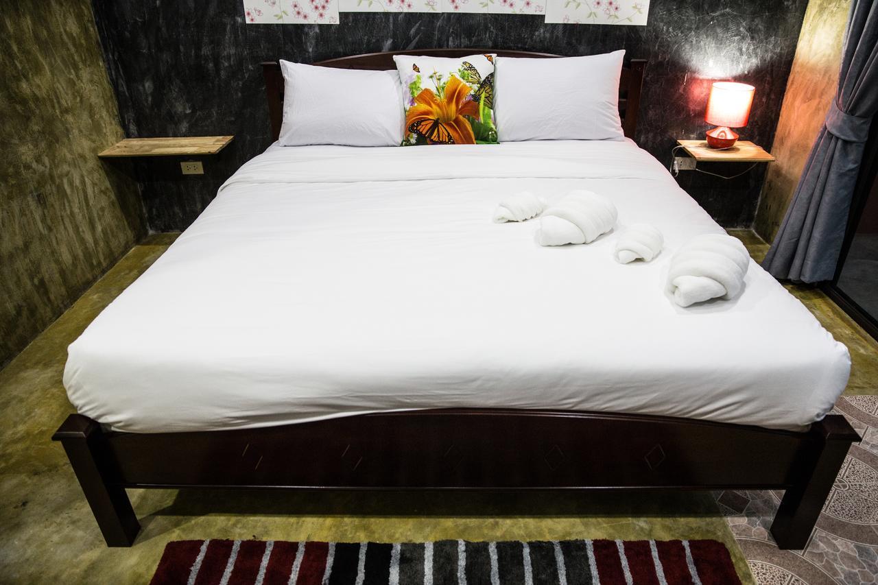 The Boat House Hotel Ranong Ngoại thất bức ảnh