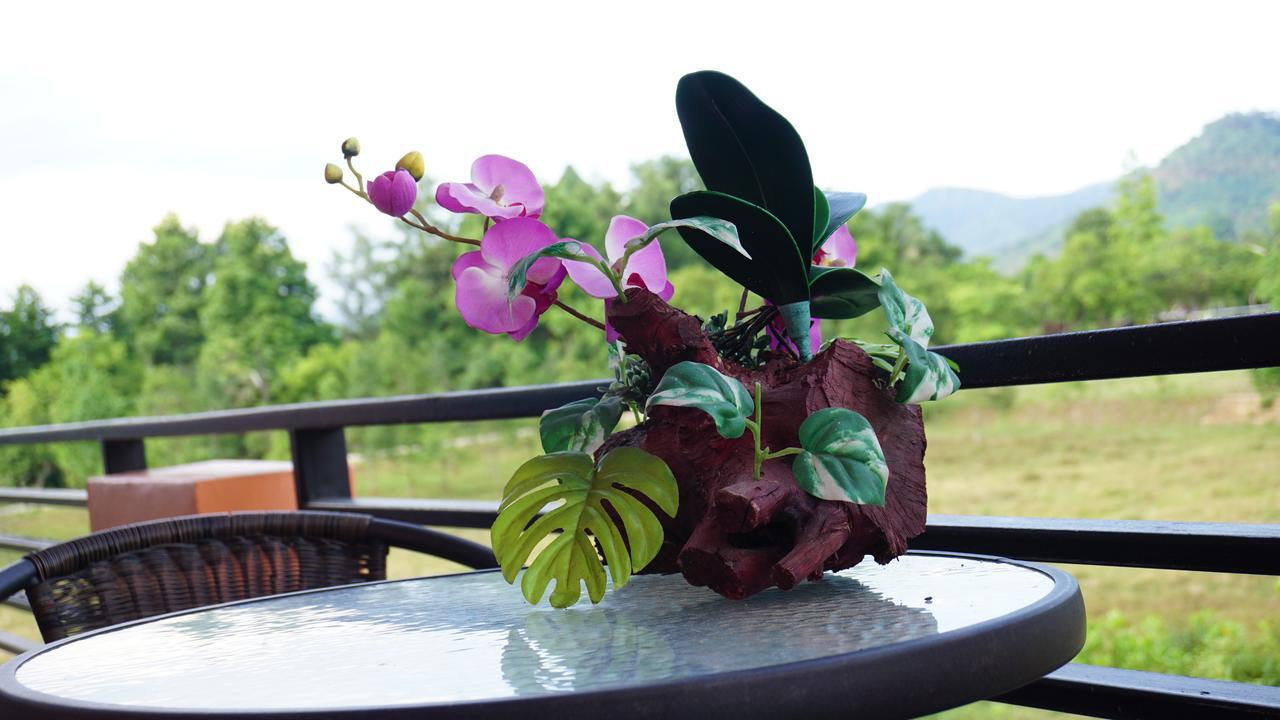 The Boat House Hotel Ranong Ngoại thất bức ảnh
